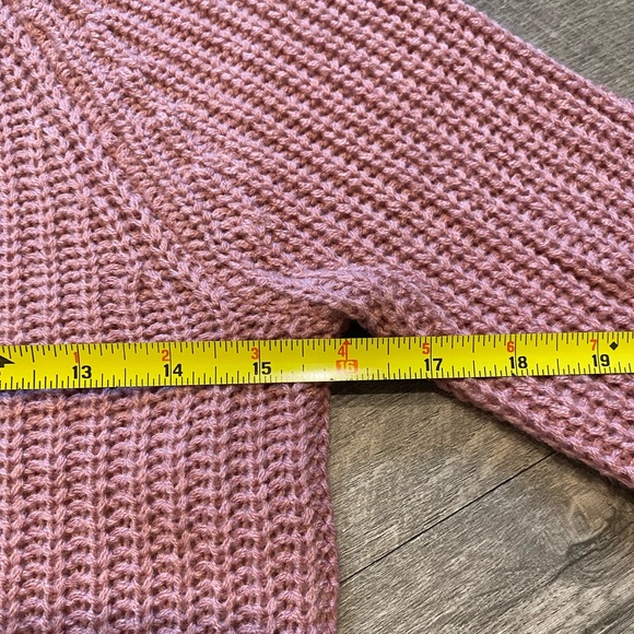 Distressed Junior Sweater - Picture 5 of 6